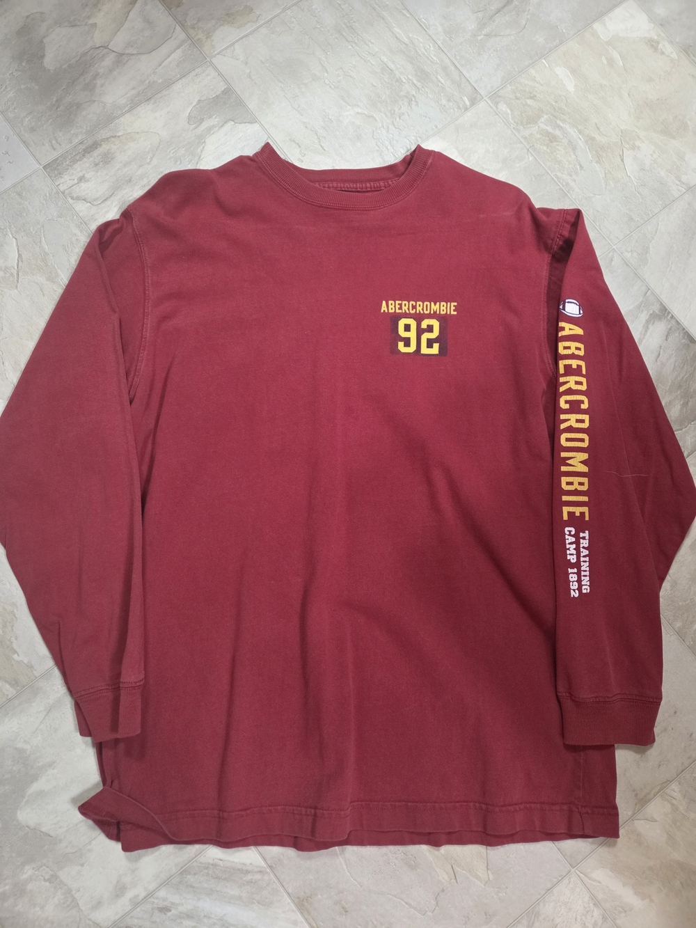 Abercrombie & Fitch Crewneck Tee - Burgundy
